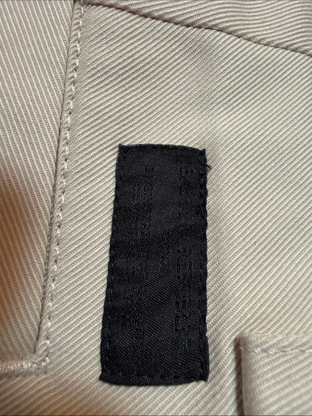 Men's Banana Republic Casual Chino Pants in Light Beige - Picture 4 of 5